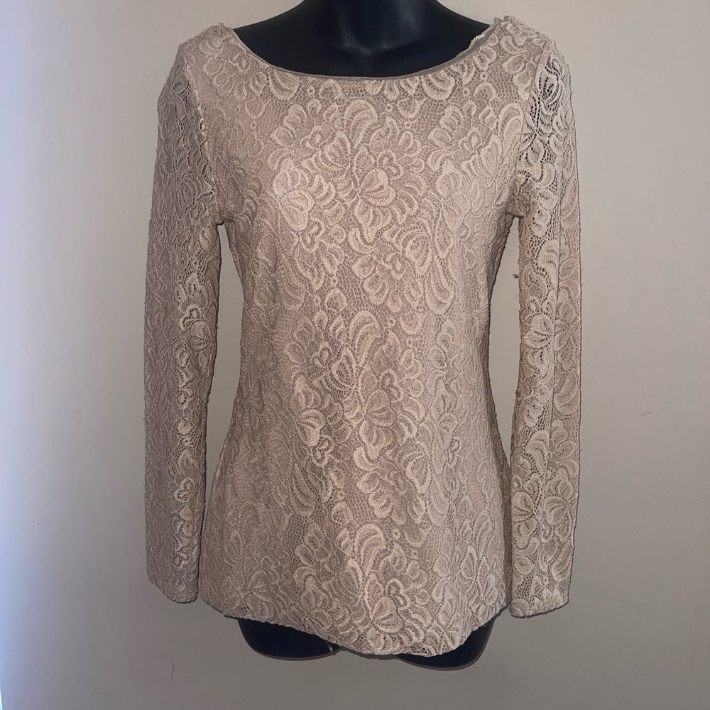 White House black market lace cream long sleeve top xs